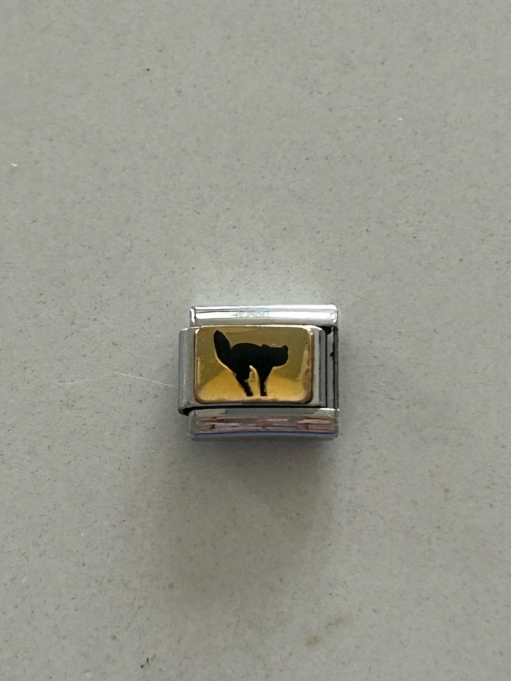 Vintage Pagoda 18KT Gold Black Cat Italian Charm 9mm